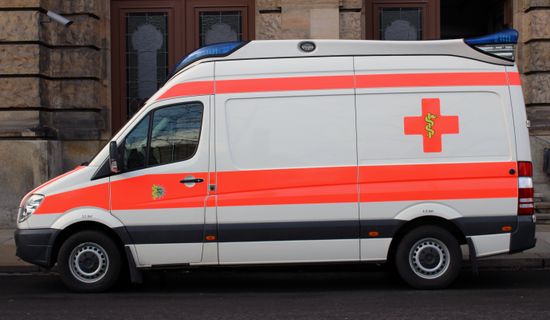 志丹救护车婴儿转运多少钱 新生儿救护车转运费用